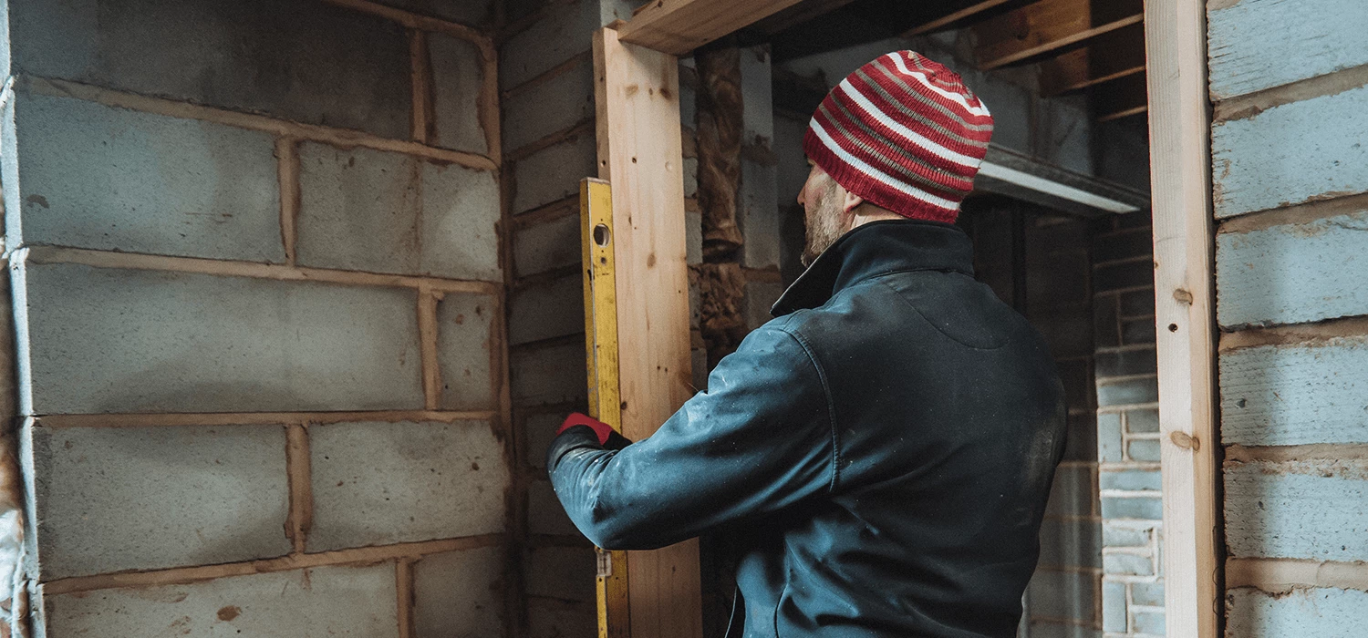 worker checking level